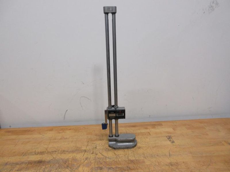 Shars Dual Column 24" Digital Height Stand- Auction Item