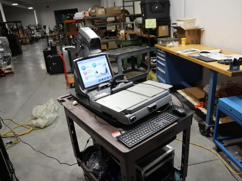 Keyence XM-C1000 Portable Coordinate Measurement Machine with XM-P2000 Hand-Held Probe (New 2021)- Auction Item