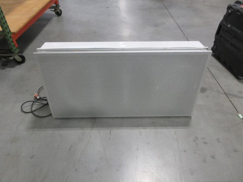 Technical Air Products 421-SPX, Over Bench Hepa Air Filtration Unit- Auction Item