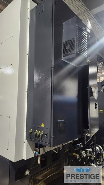 Doosan Puma V8300R, 32.67" Cutting Diameter, 15" Chuck, 2,000 RPM, 12 Pos. Turret, Fanuc i, Chip Conveyor, 2017,  #43905