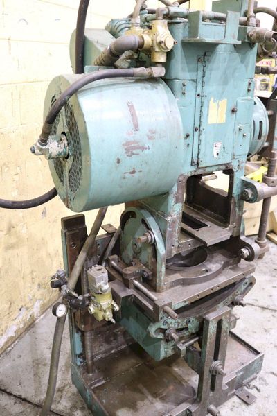 18 TON TISHKEN MODEL #COT-6 CUTOMATIC CUTOFF PRESS: STOCK #70959