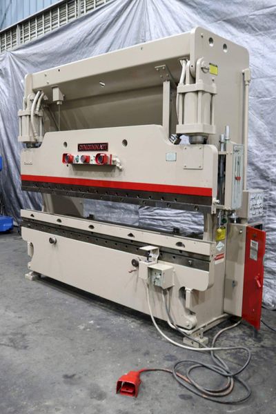 90 TON X 10' CINCINNATI HYDRAULIC PRESS BRAKE: STOCK #72589