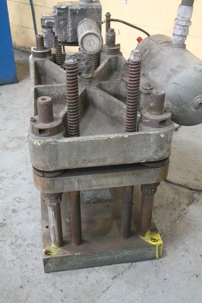 12 TON AIRAM 4 POST PNEUMATIC CUTOFF PRESS: STOCK #65978
