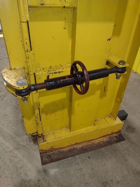 HARMONY MODEL #M60STD DOWNSTROKE HYDRAULIC BALER: STOCK #18796