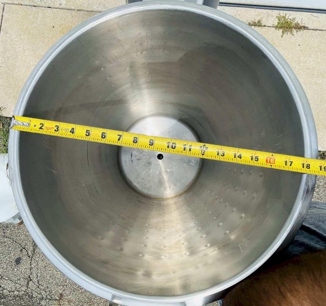 Martin Petersen Co. 33 Gallon Stainless Steel Jacketed Mix Tank