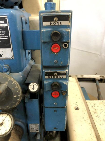 SUNNEN #MVV-1680C PRECISION HORIZONTAL HONING MACHINE WITH POWER STROKING: STOCK #11059