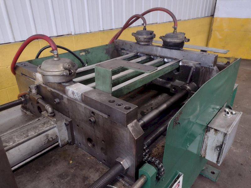 24" TRIAD DESIGN & MFG FEEDER: STOCK #17013
