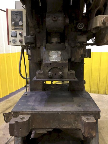 60 TON L & J MODEL #60 OBI FLYWHEL PRESS, 4" STROKE: STOCK #15363