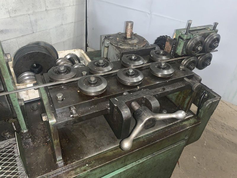 1/2" RMG MODEL SB-KS1207-02 TWO PLANE STRAIGHTENER WITH FEED: STOCK #12448
