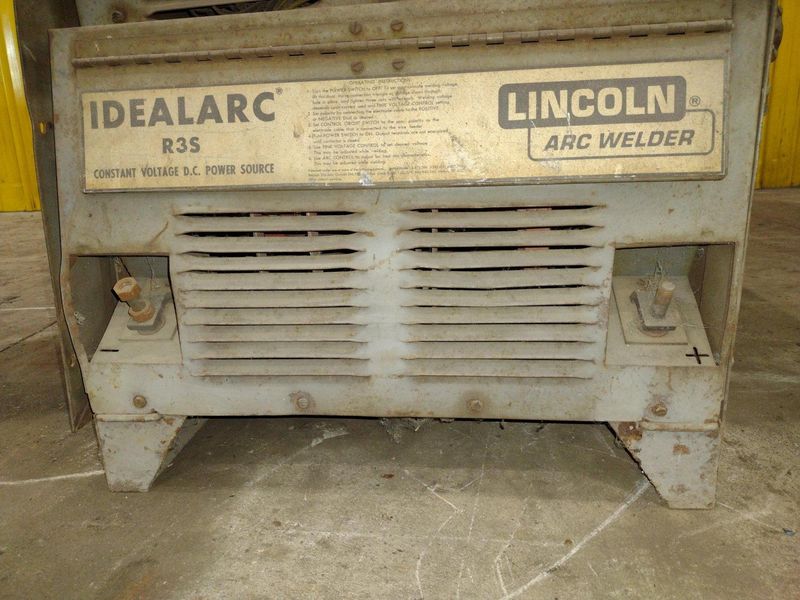 LINCOLN MODEL IDEALARC #R3S-600 WELDER POWER SUPPLY: STOCK# 23618