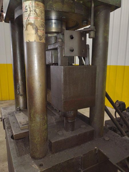 50 TON WA WHITNEY MODEL #664-138 HYDRAULIC 4 POST PRESS & SHEAR: STOCK #22907