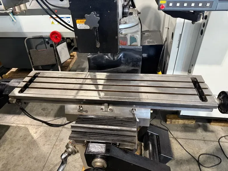 KENT USA KTM-4VKF CNC Milling Machine 3 Axis 2007’ ACU-RITE #7738