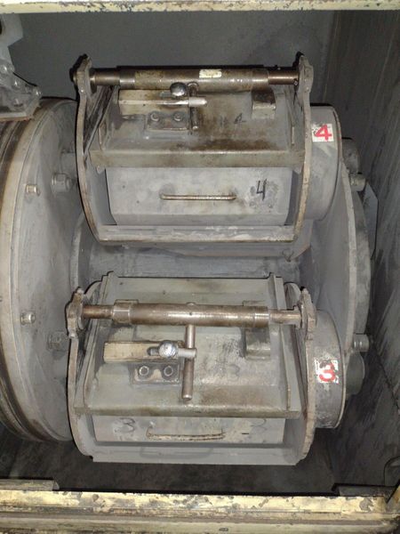 SINTOBRATOR MODEL #EC-2-033 CAROUSEL TYPE TUMBLING FINISHER: STOCK #18783