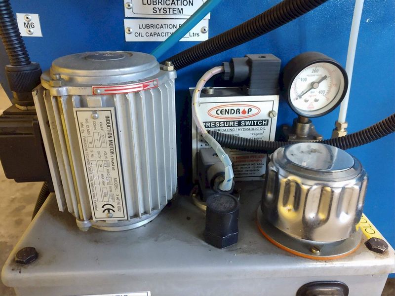 2016 EXCEL SUPER-FINISHER MODEL #XLR-SFM-100-S GRINDER WITH UDLY SLUDGE MASTER COOLANT SYSTEM: S