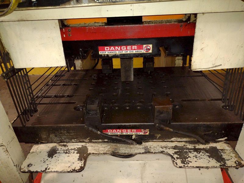 110 TON CINCINNATI MODEL #110 OBS HYDRAULIC C-FRAME PRESS, 10" STROKE: STOCK 15962