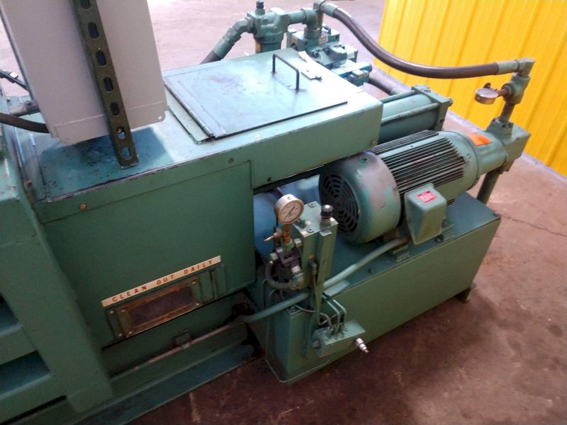 15" X 15" X 15 HP MAREN MODEL #111-297 HYDRAULIC HORIZONTAL AUTOMATIC CONTINUOUS BALER: STOCK #1