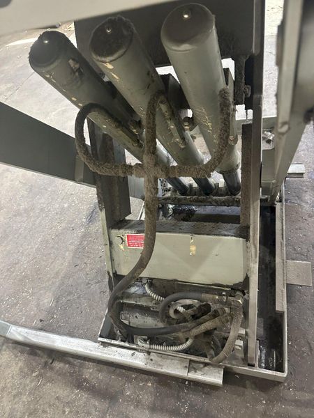 5000 LB. HYDRAULIC TURN TABLE: STOCK #77269