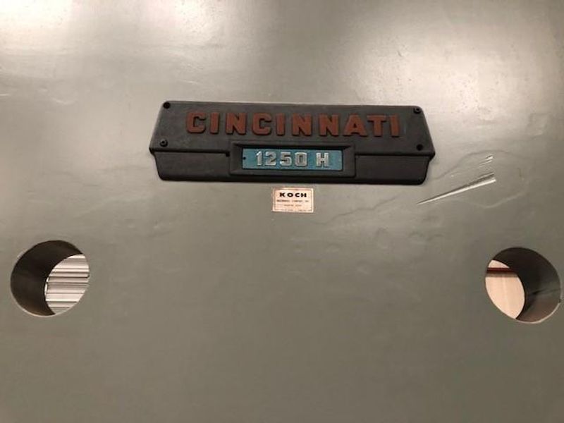 1250 TON x 24' CINCINNATI MODEL 1250H HYDRAULIC PRESS BRAKE: STOCK #10682