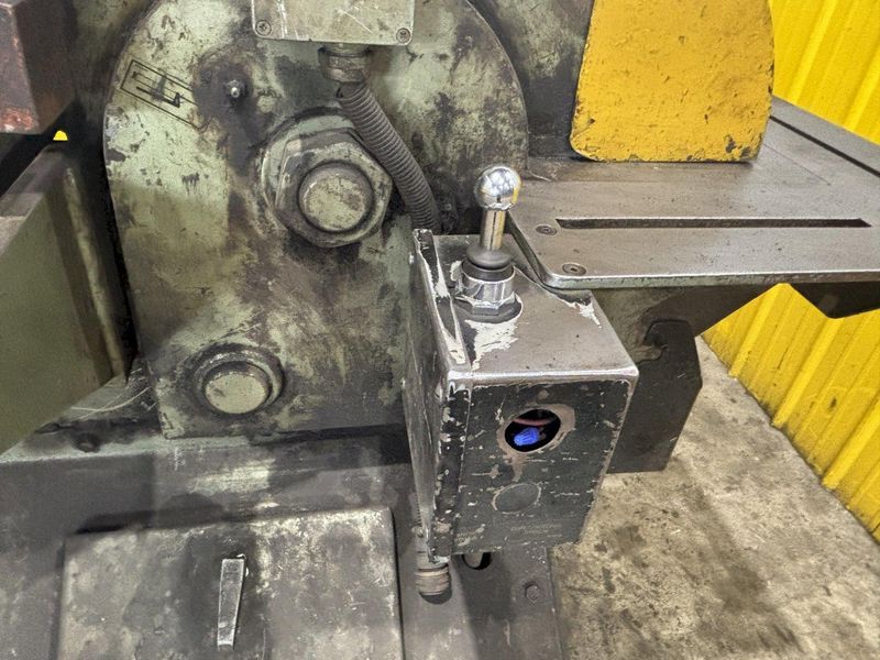 110 TON PIRANHA MODEL #PII 110 HYDRAULIC IRONWORKER: STOCK #23738