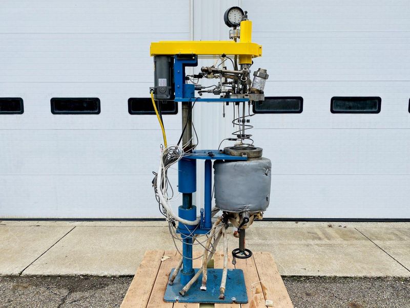 Fluitron 10 Liter Reactor