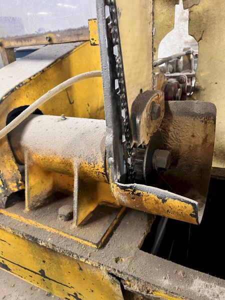 15 HP L&M EQUIPMENT MODEL #HMPC-7-24 CROSS CUT BUNDLE TRAVELING ARCH WOOD BUNDLE SAW WITH CONVEY