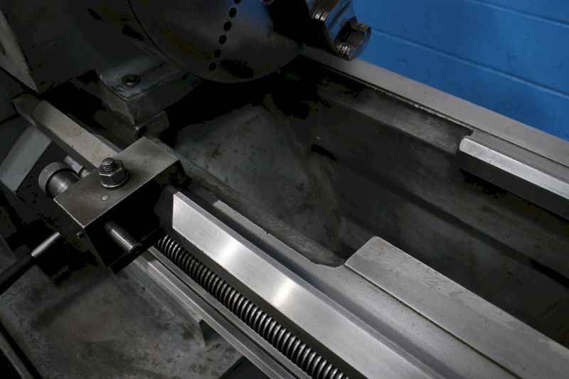 18" X 60" STANDARD MODERN ENGINE LATHE: STOCK #76247