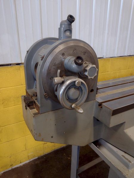 LEITZ OTICAL DIVIDING HEAD WITH TAILSTOCK, BED & STAND: STOCK 17369