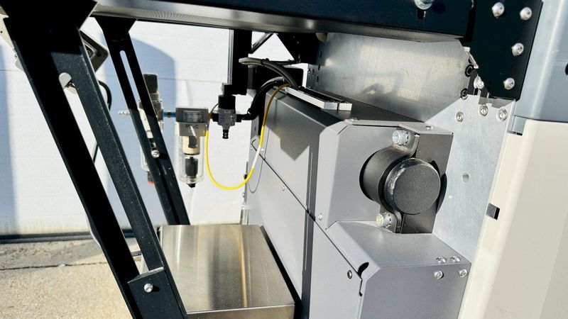 Automated Packaging Systems | Autobag 600 Bagger System  |  Vertical Orientation for Package Ful