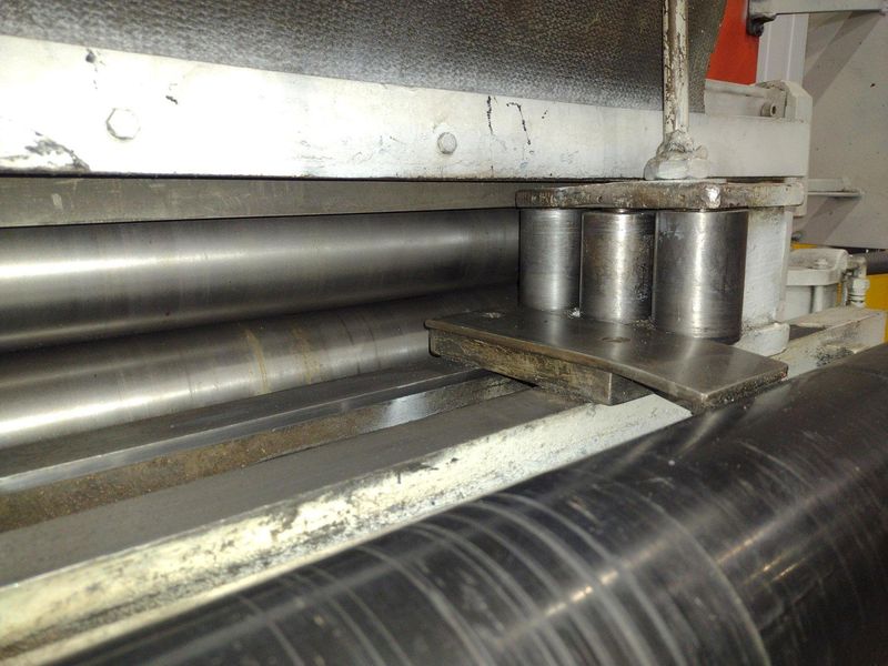 48" x 14 GA ROWE 7 ROLL POWERED COIL STRAIGHTENER: STOCK #22749