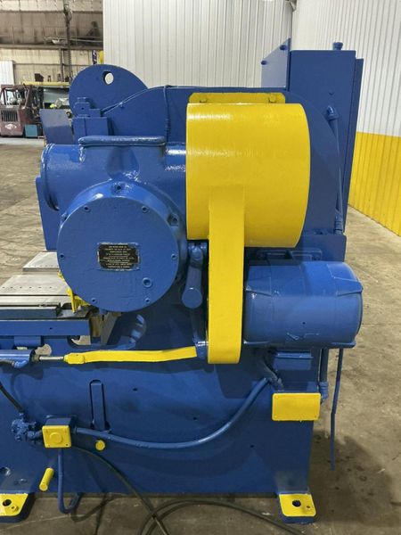 8' X 10 GAUGE CINCINNATI MODEL #1008 MECHANICAL POWER SQUARING SHEAR: STOCK #21094