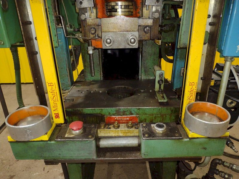 18 TON L&J OBI STAMPING PUNCH PRESS, 2" STROKE: STOCK #18263