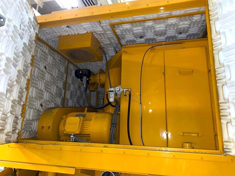 HI-VAC MODEL 230 INDUSTRIAL VACUUM SYSTEM: STOCK #77328