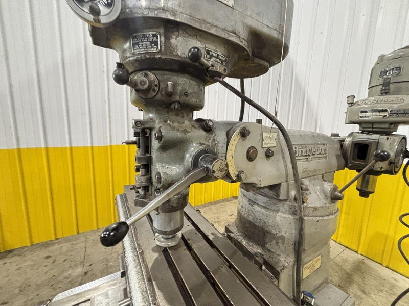 1.5 HP BRIDGEPORT VERTICAL RAM TYPE MILL & CHERRYING HEAD: STOCK #23195