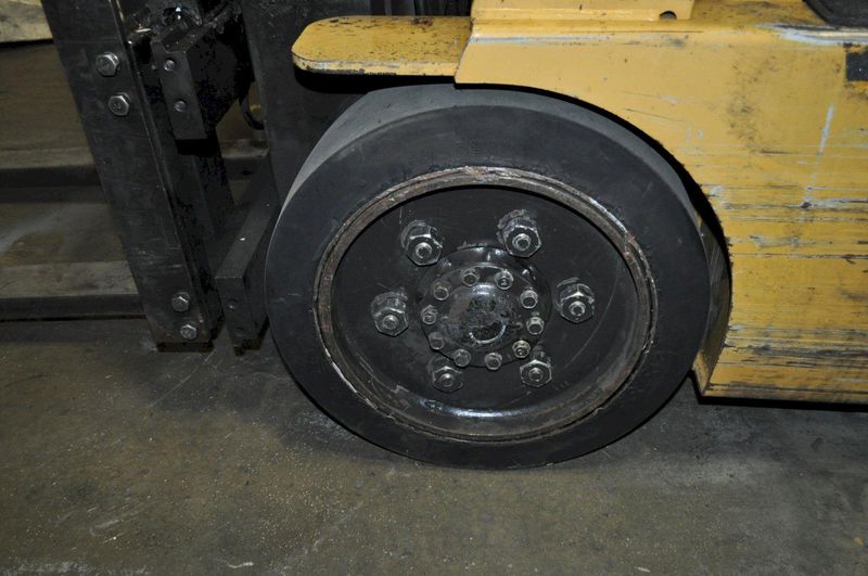 4700 LB Caterpillar LP Forklift