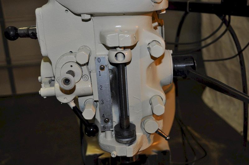 2 HP SUPERMAX VERTICAL MILL