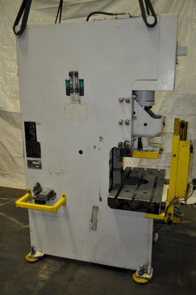 45 TON KOMATSU GAP FRAME PRESS