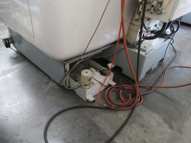 Milltronics VM24 Series D CNC Vertical Machining Center, 8200B CNC Control, 20 ATC, RJH, - Auction Item