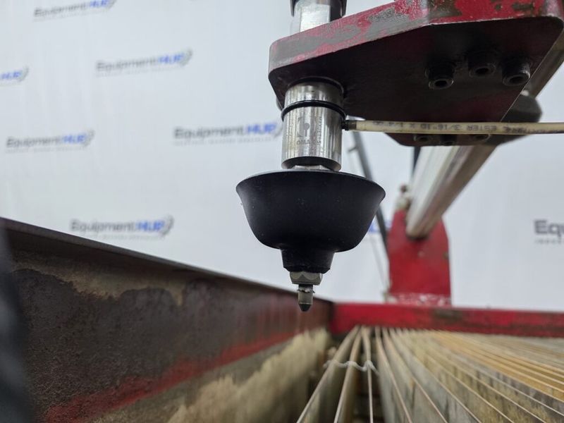 Maxiem 2030 6′ 7″ x 10′ CNC Waterjet