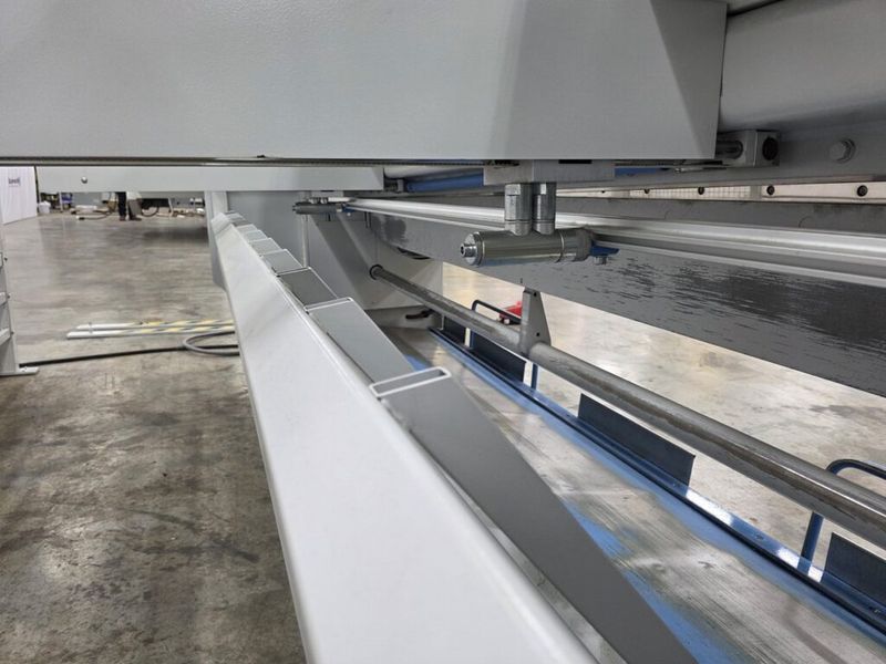 Schechtl SMT 310/BV 10′ x 16 Gauge Electro-Mechanical Shear – Serial #: MT12013