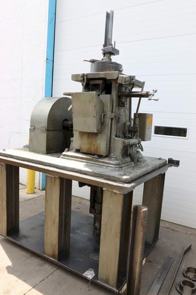 3' X 24' MITTS & MERRILL MODEL #5 KEYSEATER: STOCK #70537