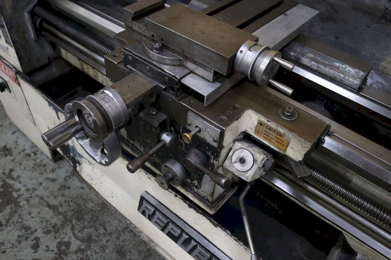 14" X 40 REPUBLIC TIMEMASTER GAP BED ENGINE LATHE:  STOCK #73232