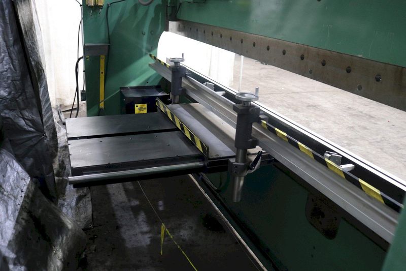 90 TON X 12' CINCINNATI HYDRAULIC PRESS BRAKE: STOCK #72585