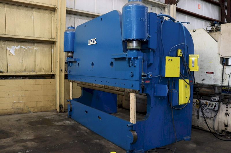 400 TON X 12' PACIFIC HYDRAULIC PRESS BRAKE: STOCK #61809