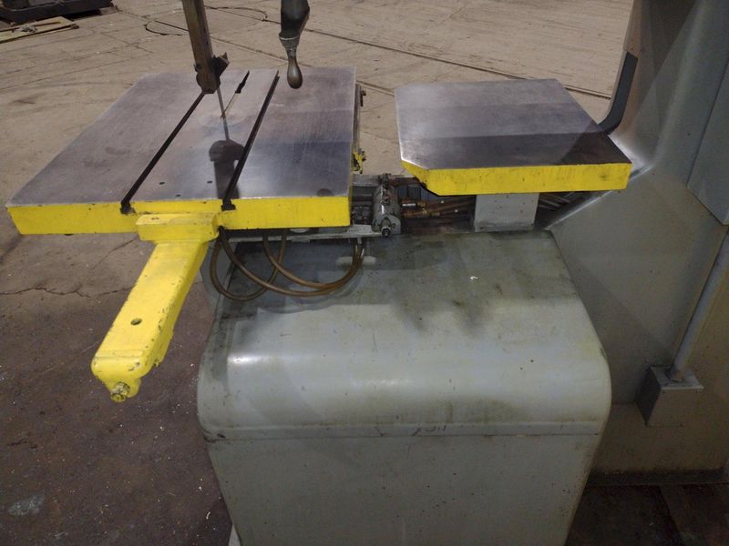 36" DOALL MODEL #3612H VERTICAL BANDSAW: STOCK #19728