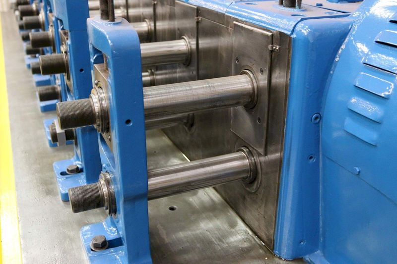 10 STAND X 2.5' TISHKEN MODEL 10HW2-1/2 ROLLFORMER: STOCK #69300