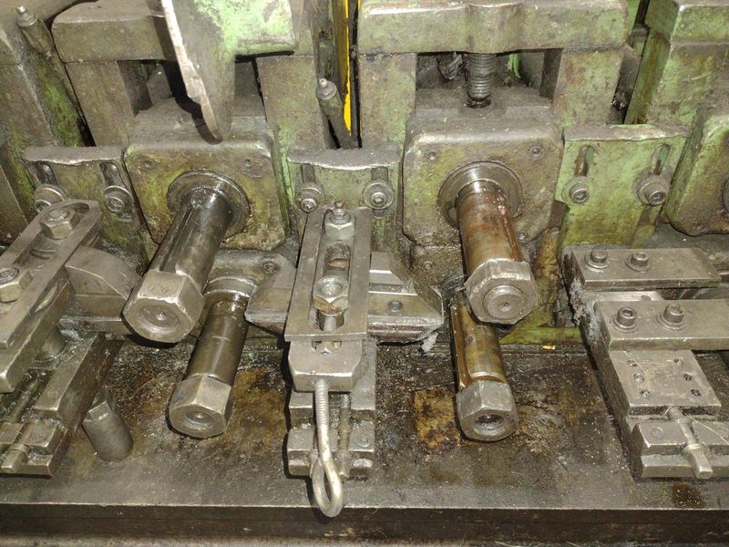 8 STAND X 1.5" YODER CANTILEVERED ROLLFORMER: STOCK #20532