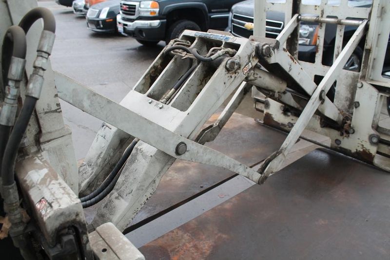 4400 LBS HYSTER LP GAS FORKLIFT: STOCK #63860