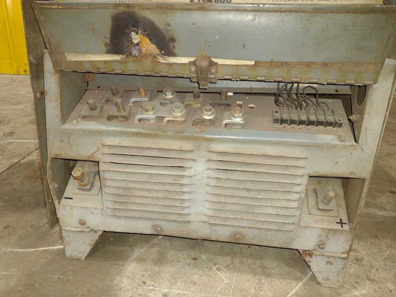 LINCOLN MODEL IDEALARC #R3S-600 WELDER POWER SUPPLY: STOCK# 23618