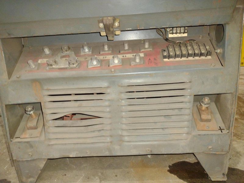 LINCOLN MODEL IDEALARC #R3S-600 WELDER POWER SUPPLY: STOCK# 23617