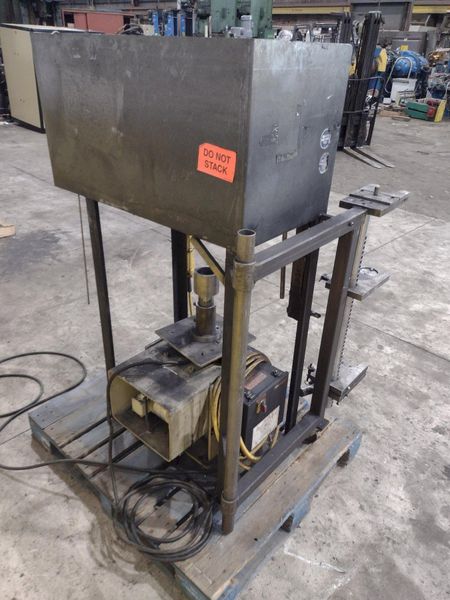 500 LB PANDJIRIS MODEL ALPHA 5-3 WELDING POSITIONER, 115 VOLT: STOCK #23361
